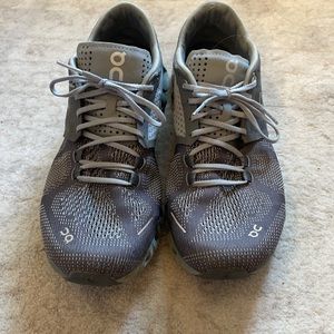 Women’s on cloud x